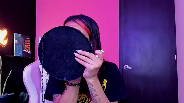 Juanadearco5 online show from 09/18/25, 02:52