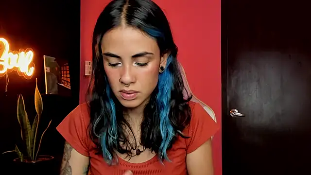 Juanadearco5 online show from 11/13/25, 09:58