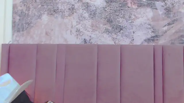 SabrinaDevill online show from 10/31/25, 01:23