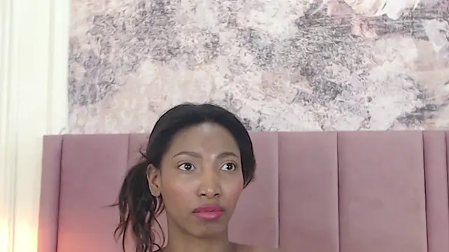 SabrinaDevill online show from 11/10/25, 01:21