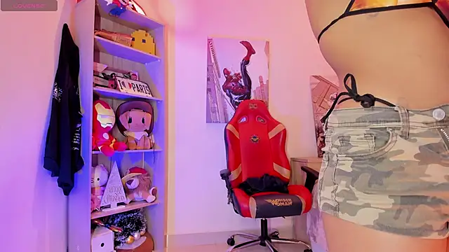 madelyn rose  online show from 01/18/25, 02:36