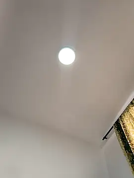 samanthakiss192 online show from 12/16/25, 06:02