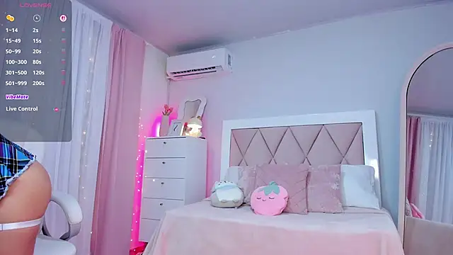 Snapshot of ania_sweet18 chatting on 02/28/25, 12:21 ania sweet18 online show from 02/28/25, 12:21