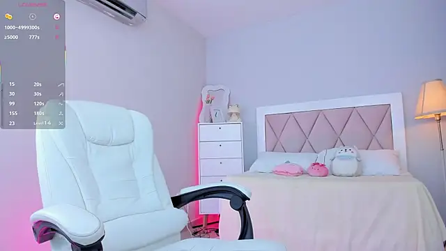 Snapshot of ania_sweet18 chatting on 11/04/25, 01:27 ania sweet18 online show from 11/04/25, 01:27