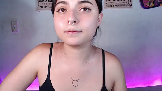 Snapshot of elizabethtaylorxxx chatting on 02/08/25, 10:08 elizabethtaylorxxx online show from 02/08/25, 10:08