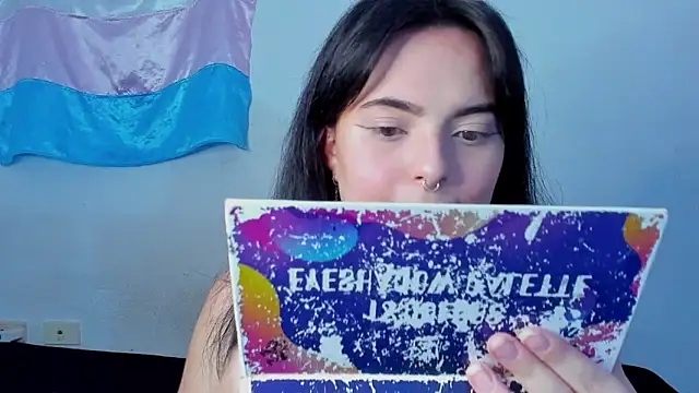 elizabethtaylorxxx online show from 06/18/26, 02:10