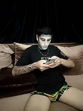 arenn1997 online show from 09/15/25, 10:10