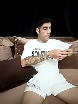 arenn1997 online show from 09/17/25, 10:22