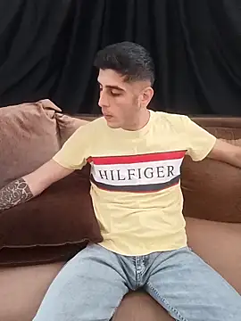 arenn1997 online show from 10/16/25, 01:12