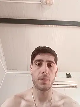 arenn1997 online show from 12/22/25, 12:02