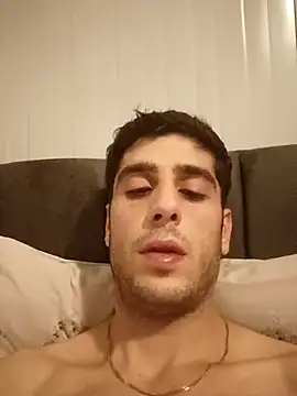 arenn1997 online show from 12/23/25, 12:08