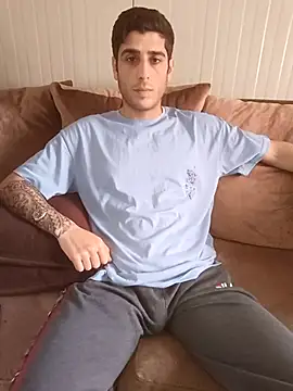 arenn1997 online show from 04/22/26, 12:18