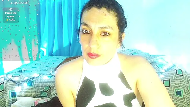 Snapshot of cristina_connor chatting on 01/30/25, 01:22 cristina connor online show from 01/30/25, 01:22