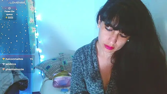 Snapshot of cristina_connor chatting on 02/26/25, 04:58 cristina connor online show from 02/26/25, 04:58