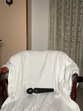 SierraFox  online show from 03/05/25, 07:17