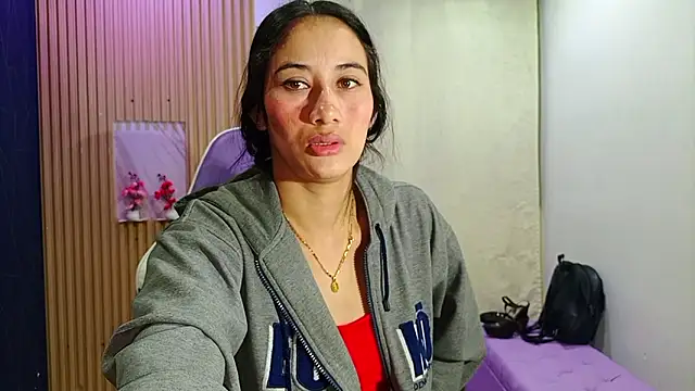 Cataleyalove ADY online show from 10/25/25, 08:22