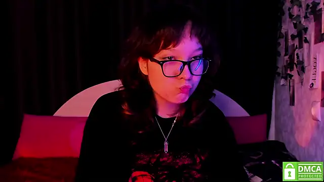 dreamgirllovee online show from 10/22/25, 10:09