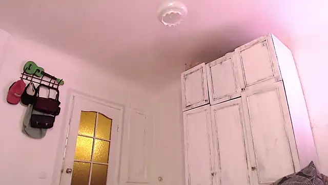 Snapshot of Mayrumey chatting on 02/02/25, 05:04 Mayrumey online show from 02/02/25, 05:04
