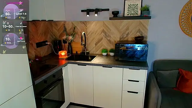 Hannah Carr online show from 04/21/26, 08:55