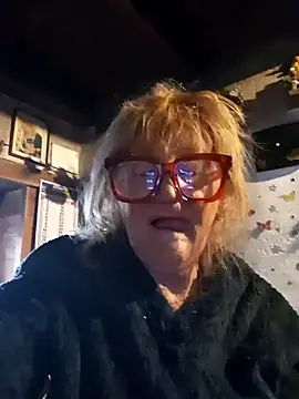 Snapshot of eva2023sexy chatting on 02/04/25, 12:11 eva2023sexy online show from 02/04/25, 12:11