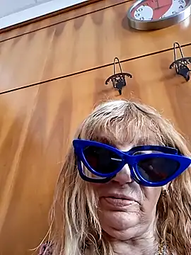 eva2023sexy online show from 04/23/26, 01:02