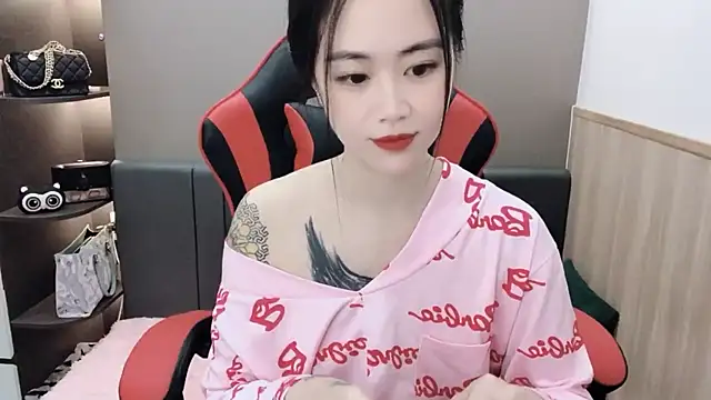 witch-39 online show from 12/08/24, 08:41