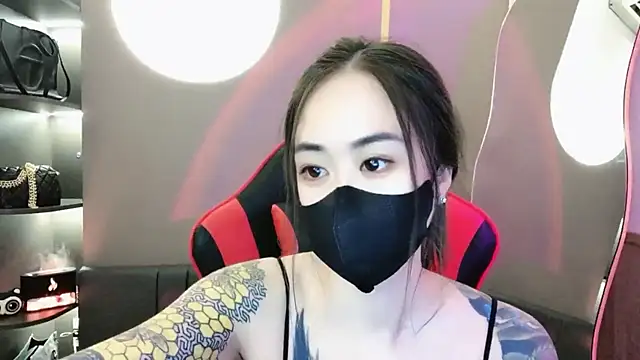 witch-39 online show from 12/18/24, 03:04