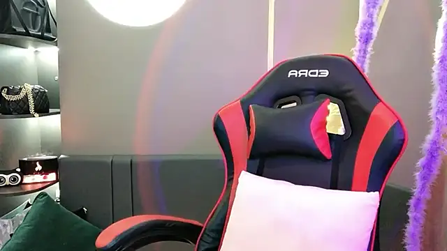 witch-39 online show from 12/27/24, 02:25