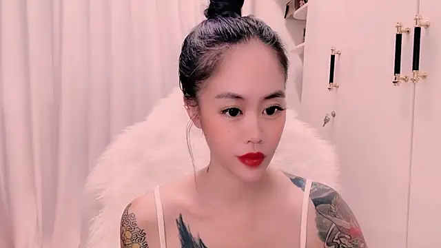 witch-39 online show from 07/04/26, 07:03