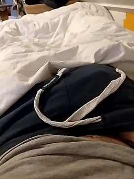 Snapshot of blak1093 chatting on 01/21/25, 03:54 blak1093 online show from 01/21/25, 03:54