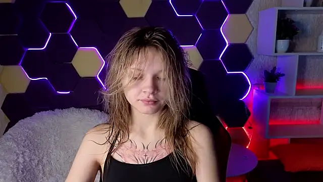 LitaBrom online show from 01/20/25, 01:28