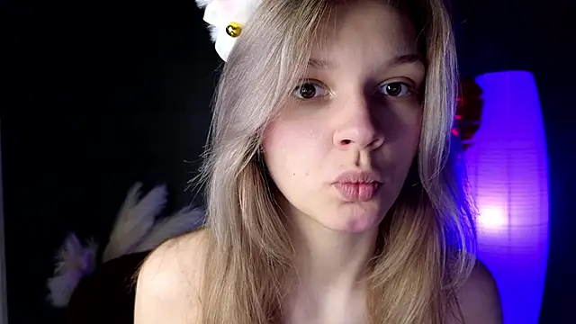 LitaBrom online show from 03/05/25, 01:10