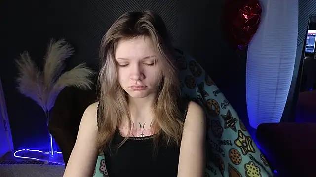 LitaBrom online show from 03/15/25, 01:08