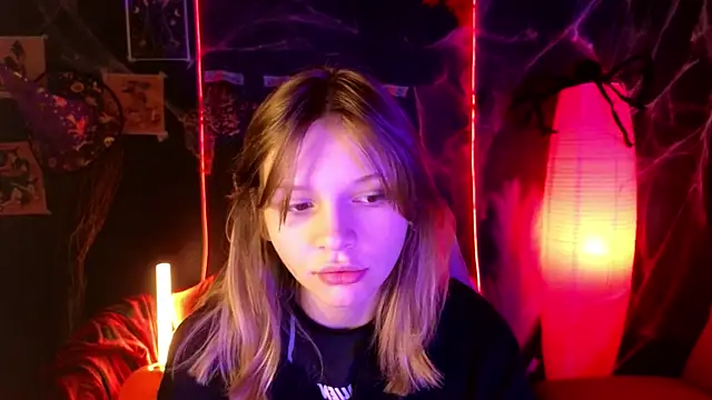 LitaBrom online show from 10/19/25, 01:39