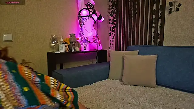 Snapshot of _SweetFox_ chatting on 09/30/25, 09:20  SweetFox  online show from 09/30/25, 09:20