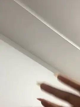 Snapshot of Pinkhotbaby chatting on 01/08/25, 08:39 Pinkhotbaby online show from 01/08/25, 08:39