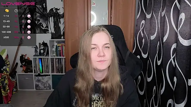 Snapshot of stellablondy chatting on 05/26/26, 04:03 stellablondy online show from 05/26/26, 04:03