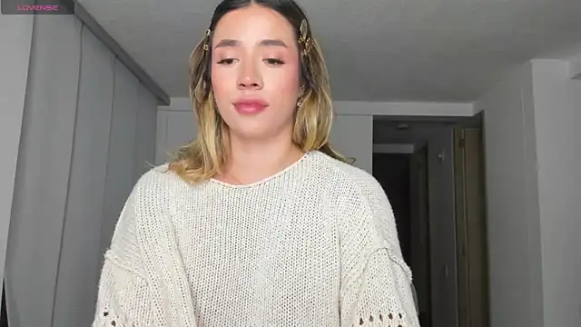 Snapshot of honeyann08 chatting on 01/19/25, 12:38 honeyann08 online show from 01/19/25, 12:38