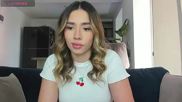 Snapshot of honeyann08 chatting on 02/21/25, 07:32 honeyann08 online show from 02/21/25, 07:32