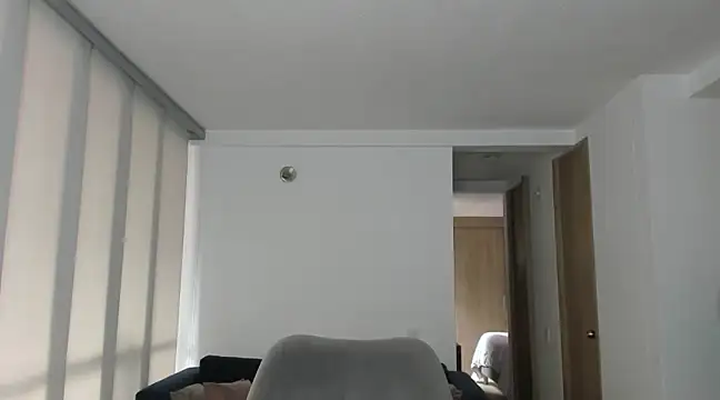 Snapshot of honeyann08 chatting on 03/01/25, 05:05 honeyann08 online show from 03/01/25, 05:05