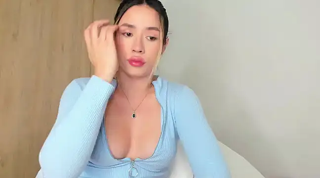 Snapshot of honeyann08 chatting on 03/08/25, 04:06 honeyann08 online show from 03/08/25, 04:06