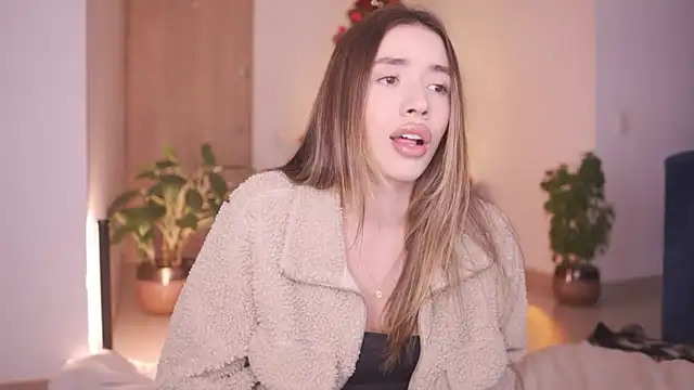 Snapshot of honeyann08 chatting on 12/05/25, 02:58 honeyann08 online show from 12/05/25, 02:58