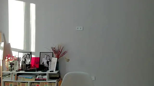 Snapshot of ailey_chao chatting on 11/09/25, 02:21 ailey chao online show from 11/09/25, 02:21