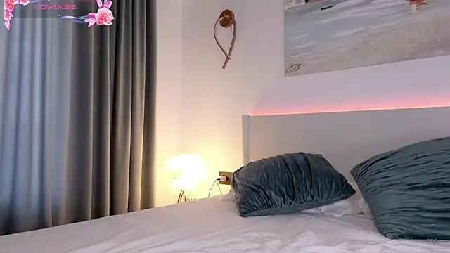 ReyaSophia online show from 09/13/25, 08:47