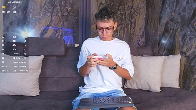 Daviid laidd online show from 02/01/26, 07:34