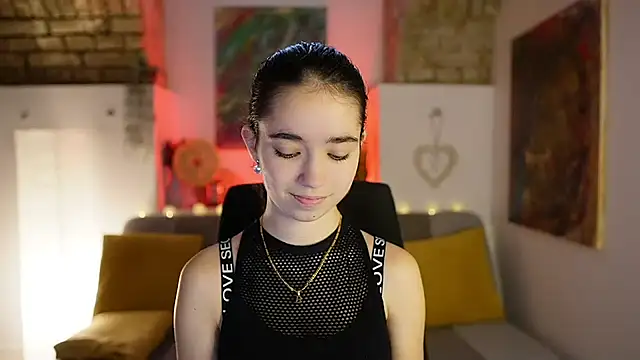 Gia Paige18 online show from 01/07/25, 09:18