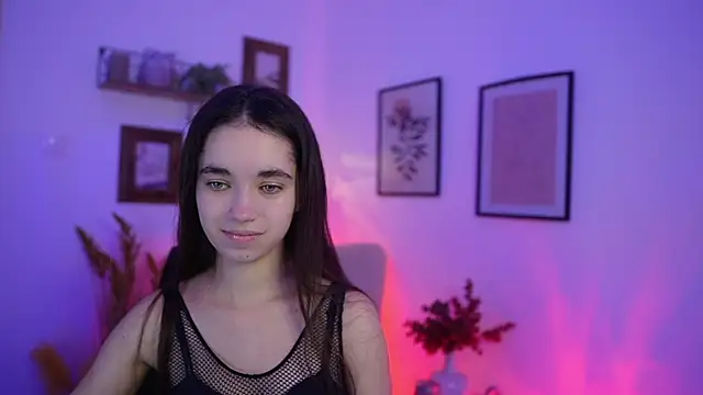 Gia Paige18 online show from 11/28/25, 01:58