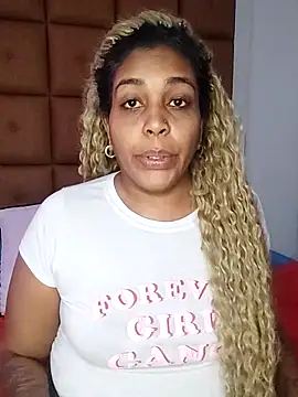 ELLA KELLY online show from 10/01/25, 10:43