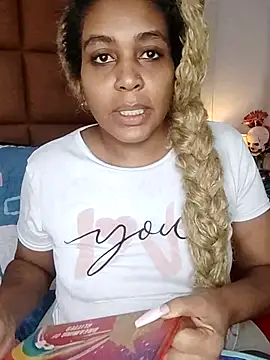 ELLA KELLY online show from 11/28/25, 12:41