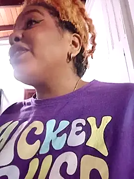 ELLA KELLY online show from 04/24/26, 11:56